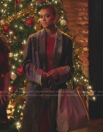 Julien’s green velvet coat on Gossip Girl
