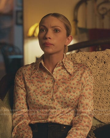 Kate’s white floral print blouse on Gossip Girl