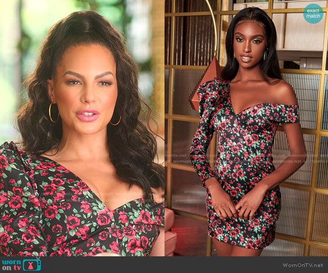 Lavish Alice Rosie Connolly Statement Shoulder Mini Dress in Rose Print worn by Amanza Smith on Selling Sunset