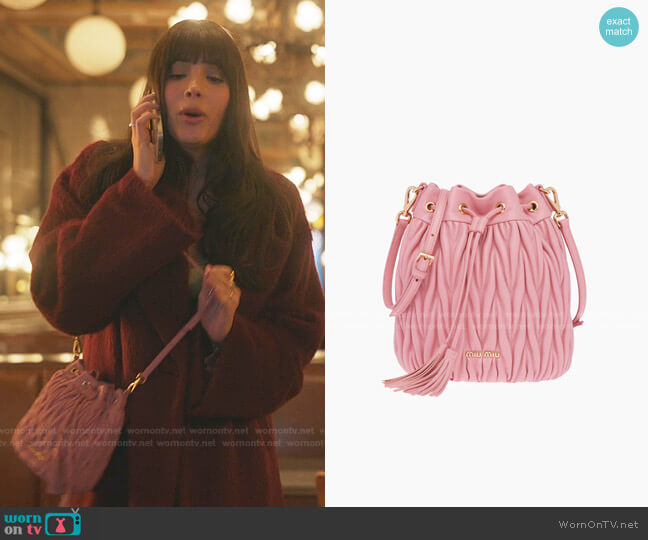 Miu Miu Matelassé Nappa Leather Bucket Bag worn by Luna La (Zión Moreno) on Gossip Girl