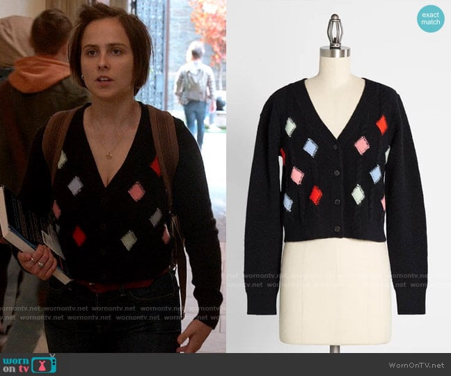 ModCloth All In Winter's Jest Cardigan worn by Kimberly Finkle (Pauline Chalamet) on The Sex Lives of College Girls