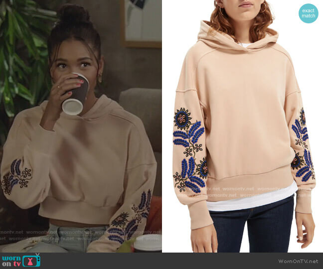 Scotch and Soda Embroidered Organic Cotton Blend Oversize Hoodie worn by Layla Keating (Greta Onieogou) on All American