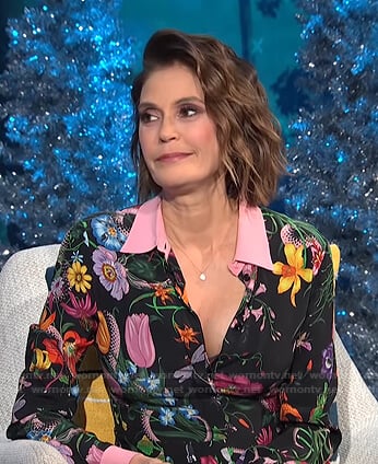 Teri Hatcher’s black floral dress on E! News Daily Pop