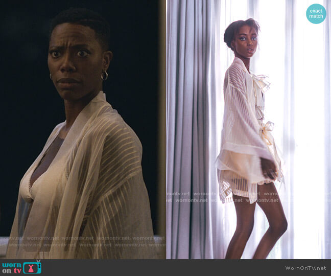 Torlowei Isadora Kimono worn by Molly Carter (Yvonne Orji) on Insecure