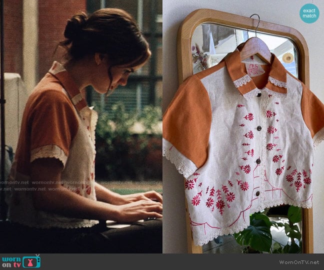 3 Women Co Linen Crop Top worn by Lexi Howard (Maude Apatow) on Euphoria