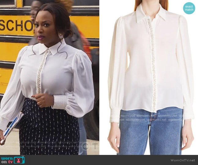 Alice + Olivia Willa Crystal Placket Silk Blouse worn by Jill (Naturi Naughton) on Queens