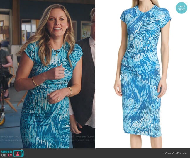 BOSS Etall Ruched Print Dress worn by Tami (Taylor Louderman) on Kenan