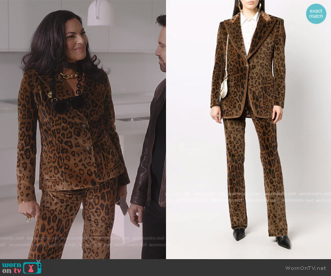 Etro Tailored Leopard Velvet Jacket worn by Seema Patel (Sarita Choudhury) on And Just Like That
