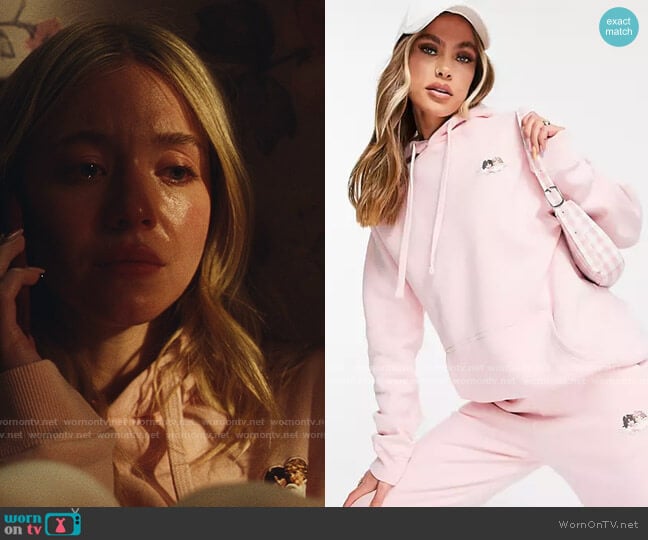 Fiorucci Icon Angels Hoodie in Dusty Pink worn by Cassie Howard (Sydney Sweeney) on Euphoria