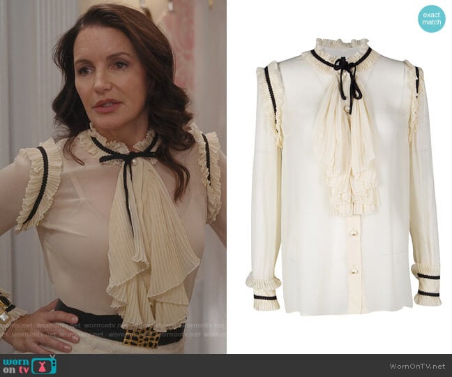 Gucci Cream Contrast Trim Ruffle Detail Long Sleeve Blouse worn by Charlotte York (Kristin Davis) on And Just Like That