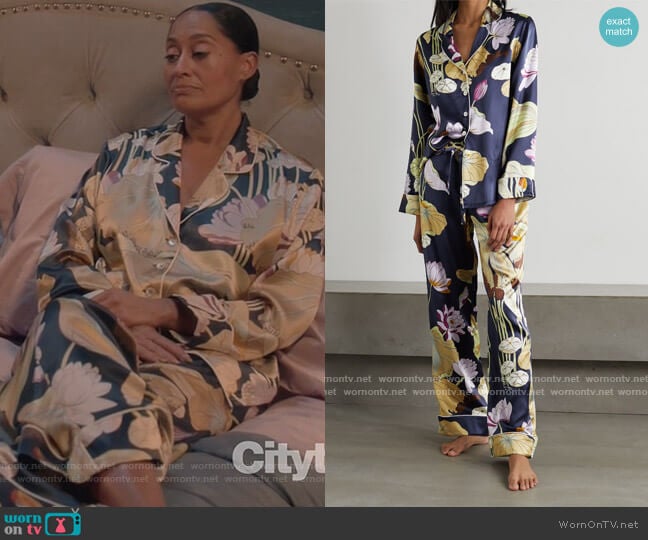 Olivia Von Halle Lila floral-print silk-satin pajama set worn by Rainbow Johnson (Tracee Ellis Ross) on Black-ish