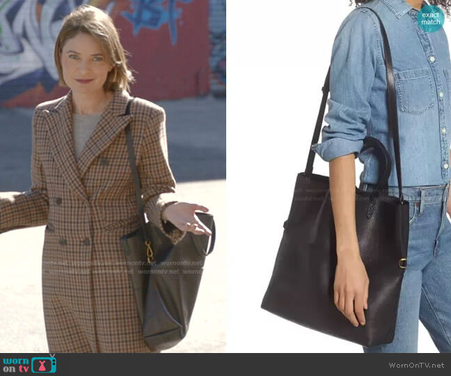 Madewell The Foldover Transport Tote worn by Taylor Rentzel (MacKenzie Meehan) on Bull