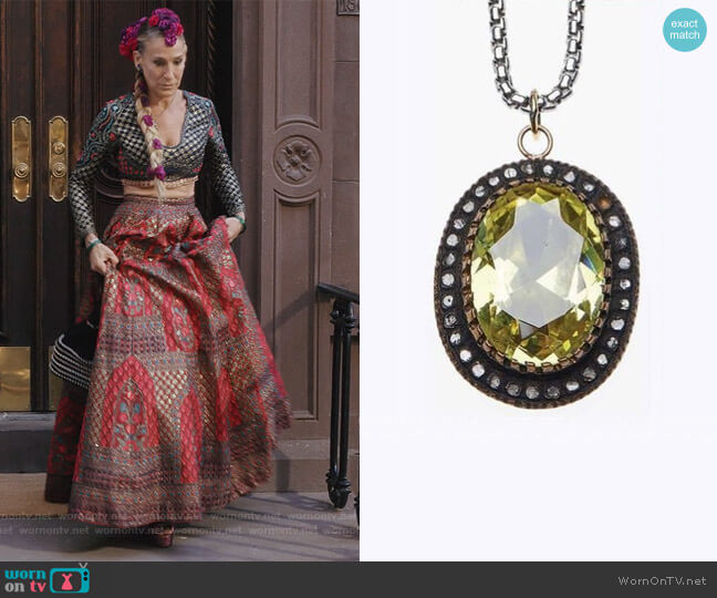 Alp Sagnak Pendant Necklace worn by Carrie Bradshaw (Sarah Jessica Parker) on And Just Like That