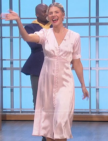 Amanda’s white satin button down dress on The Talk