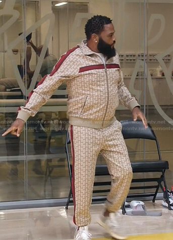 Andre’s beige printed track jacket and pants on Black-ish