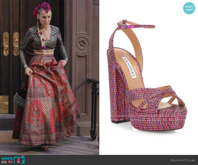 Aquazzura Sundance Plateau Woven Platform Sandals worn by Carrie Bradshaw (Sarah Jessica Parker) on And Just Like That