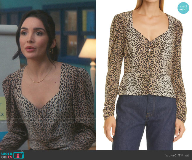 Frame Leopard Print Silk Peplum Blouse worn by Bess (Maddison Jaizani) on Nancy Drew