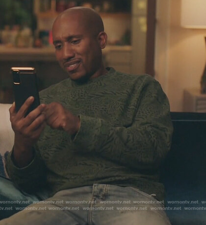 Gary’s green animal print sweatshirt on Kenan