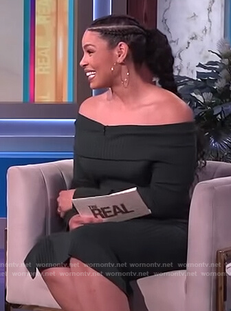 Jordin Sparks’s green ribbed off shoulder dress on The Real