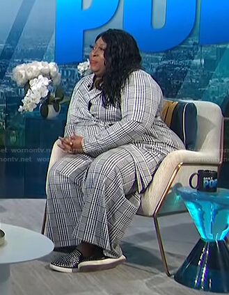 Loni’s plaid wrap jumpsuit on E! News Daily Pop