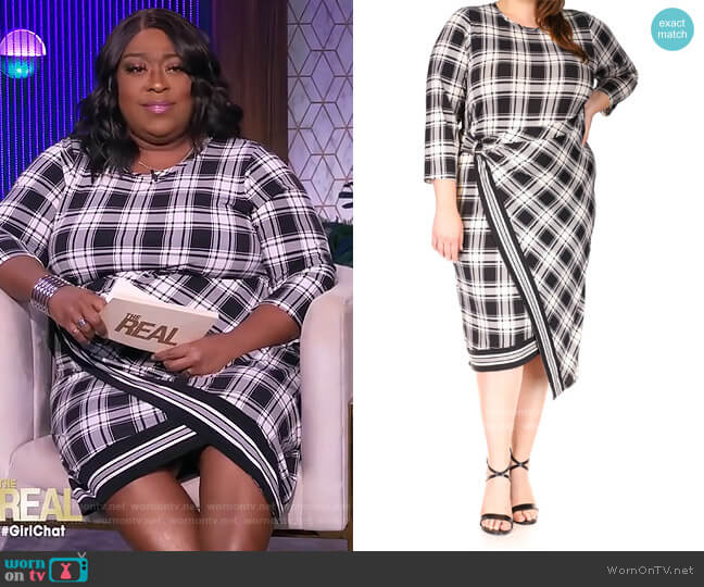 Michael Kors Plaid Border Jersey Wrap Dress worn by Loni Love on The Real