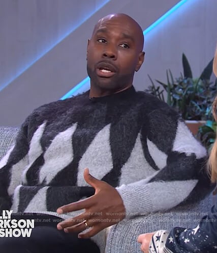 Morris Chestnut’s black argyle sweater on The Kelly Clarkson Show