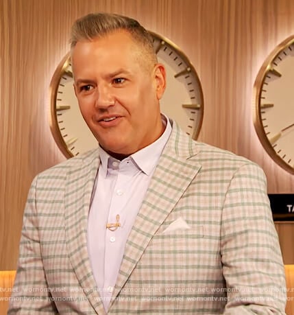 Ross Mathew’s grey plaid blazer on The Drew Barrymore Show