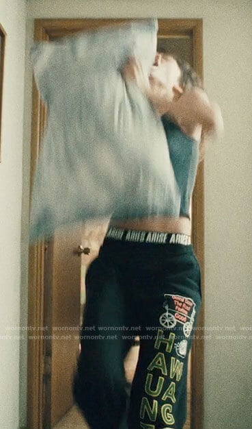 Rue’s printed sweatpants on Euphoria