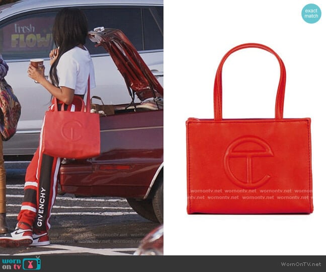 Telfar Shopping Bag worn by Lauren Rice (Pepi Sonuga) on Queens
