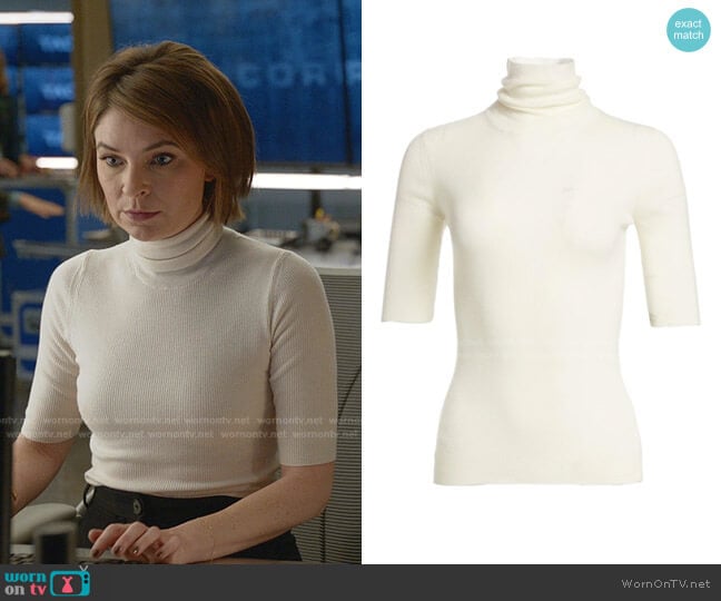 Theory Wool Turtleneck Sweater worn by Taylor Rentzel (MacKenzie Meehan) on Bull