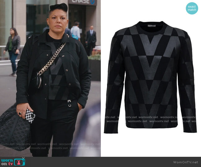 Valentino Macro Optical Print Sweater worn by Che Diaz (Sara Ramirez) on And Just Like That