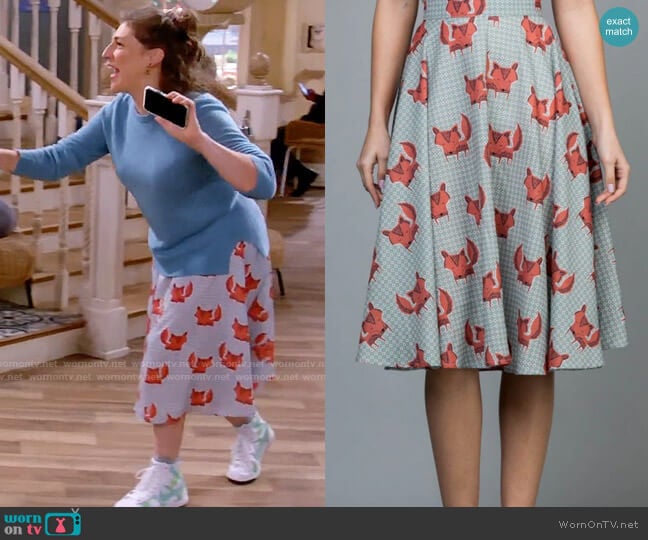 Varga Feeeling Foxy Skirt worn by Kat Silver (Mayim Bialik) on Call Me Kat