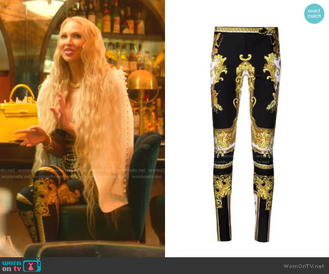 Versace Medusa Renaissance-Print Leggings worn by Christine Quinn on Selling Sunset