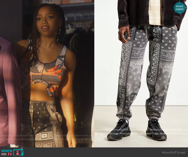 BDG Bandana Patchwork Print Sweatpant worn by Jazlyn Forster (Chloe Bailey) on Grown-ish