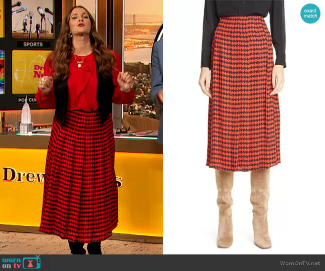 Victoria Beckham Houndstooth Pleated Skirt worn by Drew Barrymore on The Drew Barrymore Show