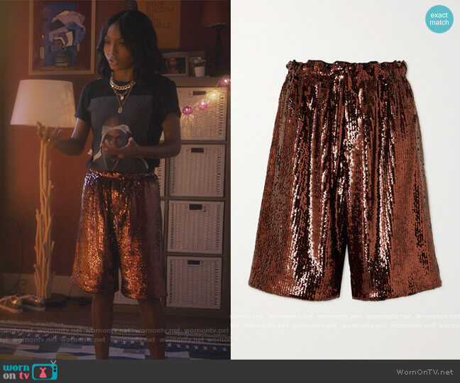 Meryll  Rogge Sequined crepe shorts worn by Zoey Johnson (Yara Shahidi) on Grown-ish