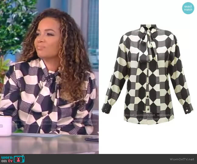 Gucci Pussy-bow printed silk-satin shirt worn by Sunny Hostin on The View