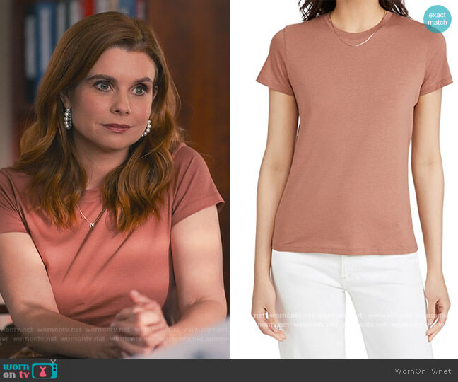 Vince Essential Crew Tee worn by Maddie Townsend (JoAnna Garcia Swisher) on Sweet Magnolias