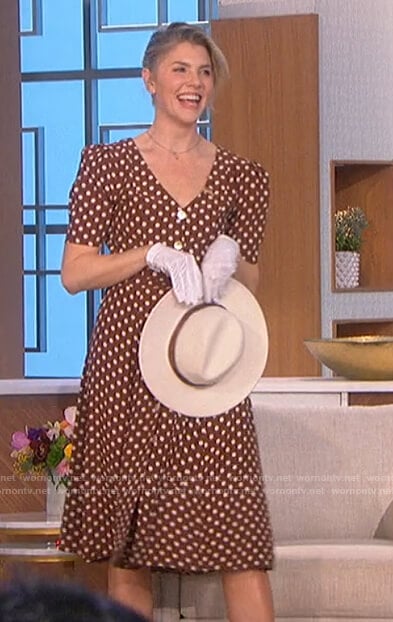 Amanda’s brown polka dot dress on The Talk