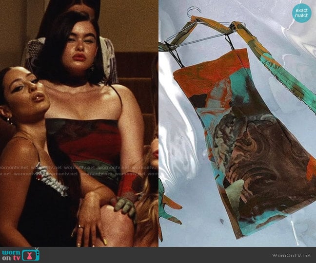 Aune Custom Fardosa Mini Dress in Sculpture Print worn by Kat Hernandez (Barbie Ferreira) on Euphoria