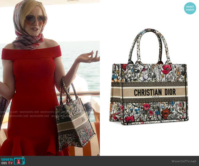 Dior Mille Fleurs Book Tote worn by Anna Delvey (Julia Garner) on Inventing Anna