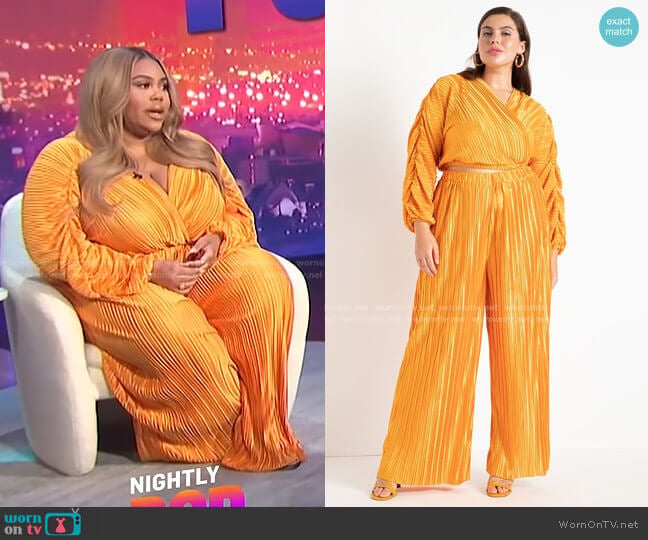 Eloquii Surplice Plisse Dolman worn by Nina Parker on E! News