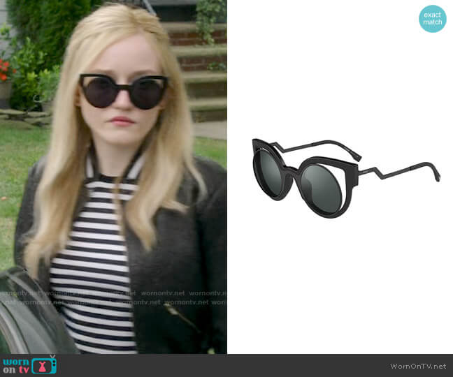 Fendi Style 0137/S worn by Anna Delvey (Julia Garner) on Inventing Anna