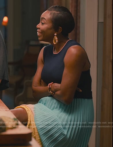 Helen’s pleated colorblock dress on Sweet Magnolias