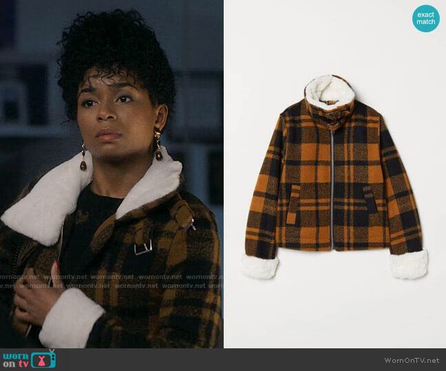 H&M Jacket with Faux Fur Collar worn by Neff Davis (Alexis Floyd) on Inventing Anna