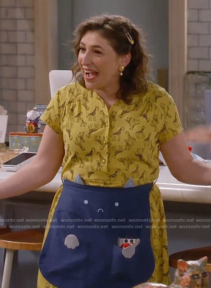 Kat’s yellow giraffe print dress on Call Me Kat
