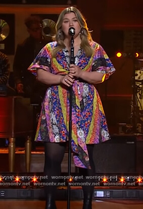 Kelly’s floral tie front mini dress on The Kelly Clarkson Show