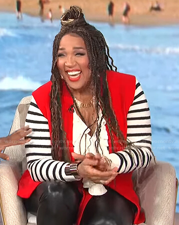 Kym’s white striped ruffle top on E! News Daily Pop