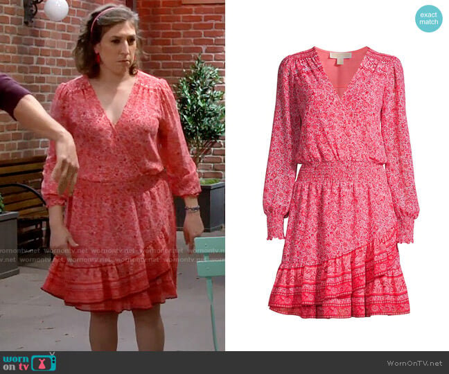 MICHAEL Michael Kors Julia Printed Dress in Rose Pink worn by Kat Silver (Mayim Bialik) on Call Me Kat