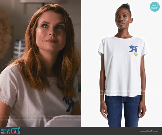 Mother The Boxy Goodie Living Things Tee worn by Maddie Townsend (JoAnna Garcia Swisher) on Sweet Magnolias